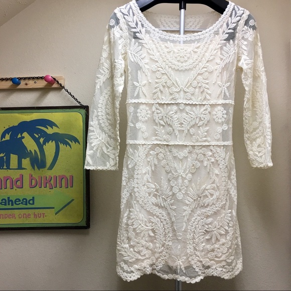 EXPRESS 🥳🧚🏿♂️Host Pick 🍀Cream Lace Slip Dress - Picture 3 of 8